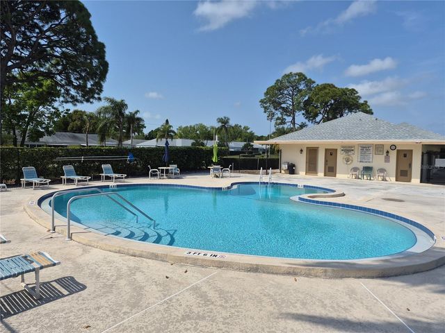 8300 BARDMOOR BOULEVARD 103, Seminole, FL 33777