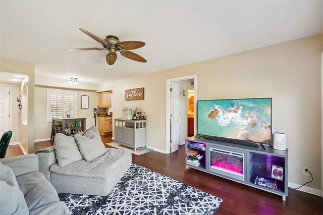 8300 BARDMOOR BOULEVARD 103, Seminole, FL 33777