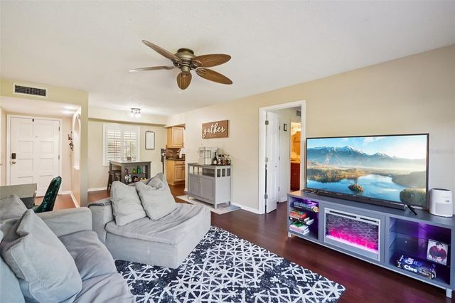 8300 BARDMOOR BOULEVARD 103, Seminole, FL 33777