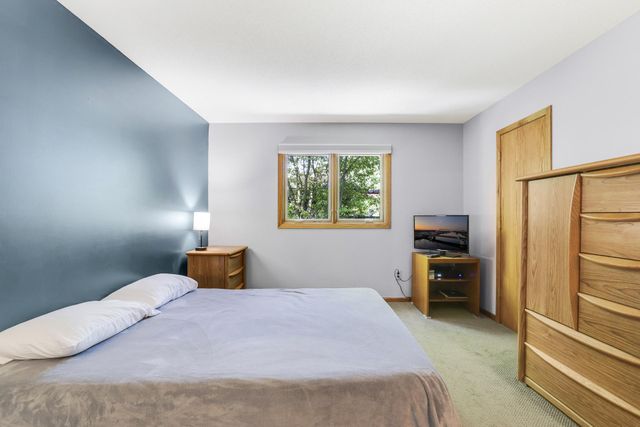 14100 36th Avenue N, Plymouth, MN 55447