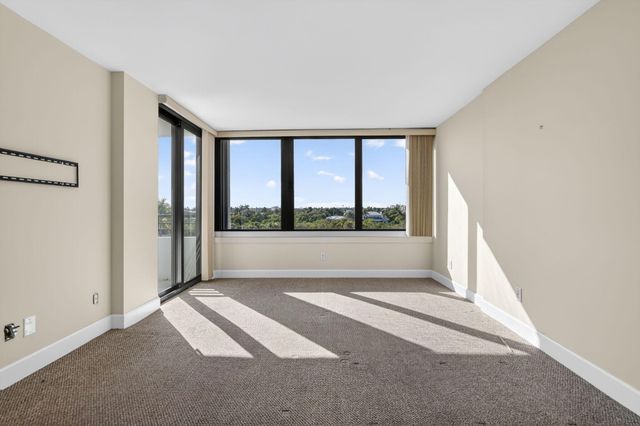 3589 S Ocean Boulevard 507, South Palm Beach, FL 33480