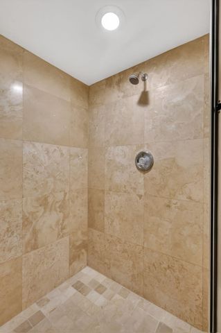 3589 S Ocean Boulevard 507, South Palm Beach, FL 33480