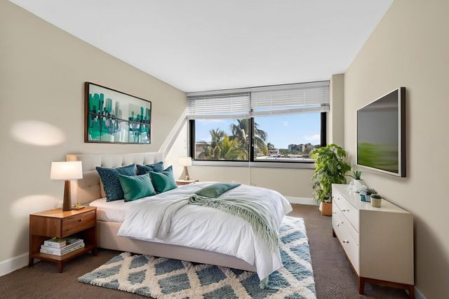 3589 S Ocean Boulevard 507, South Palm Beach, FL 33480