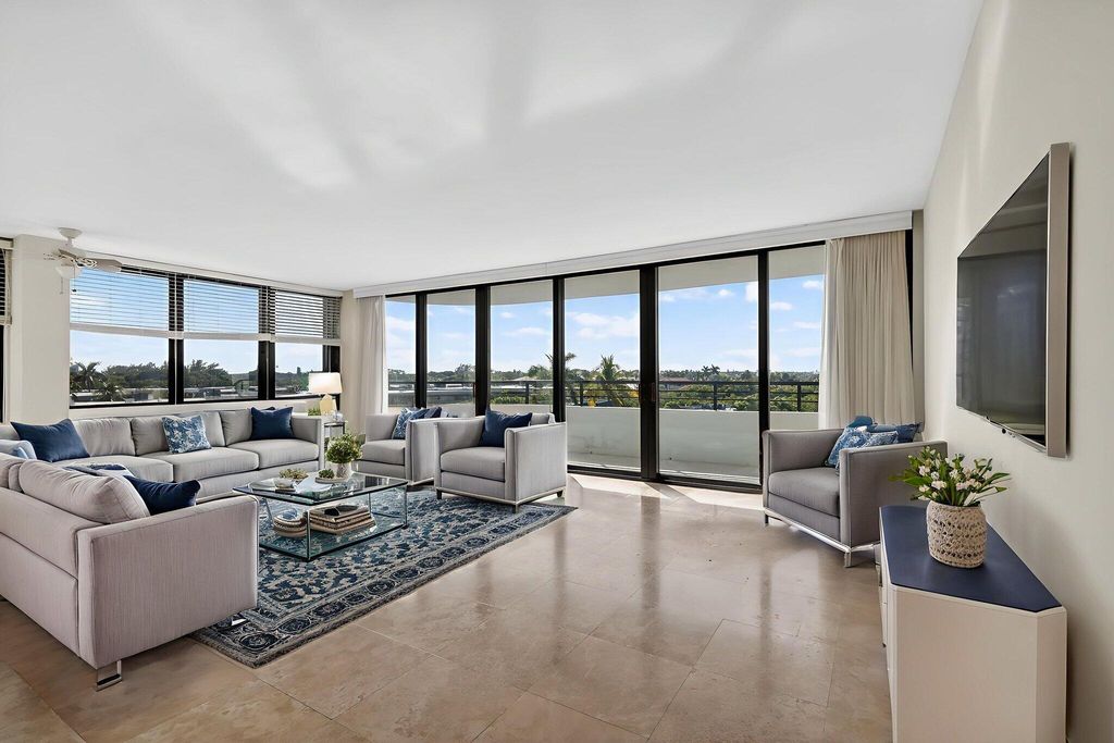 3589 S Ocean Boulevard 507, South Palm Beach, FL 33480