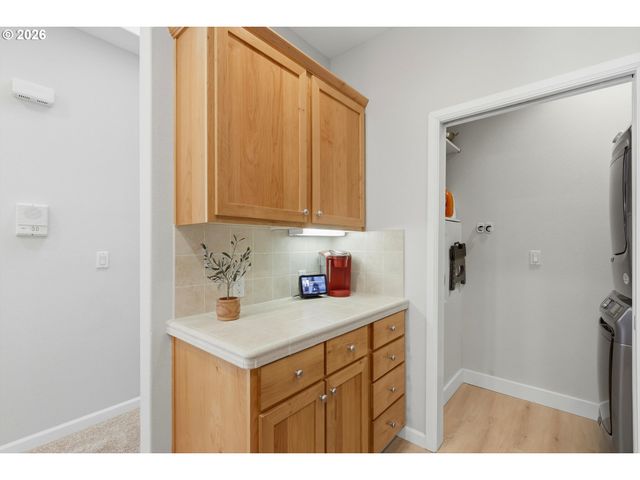 6535 SUMMERLINN Way, West Linn, OR 97068