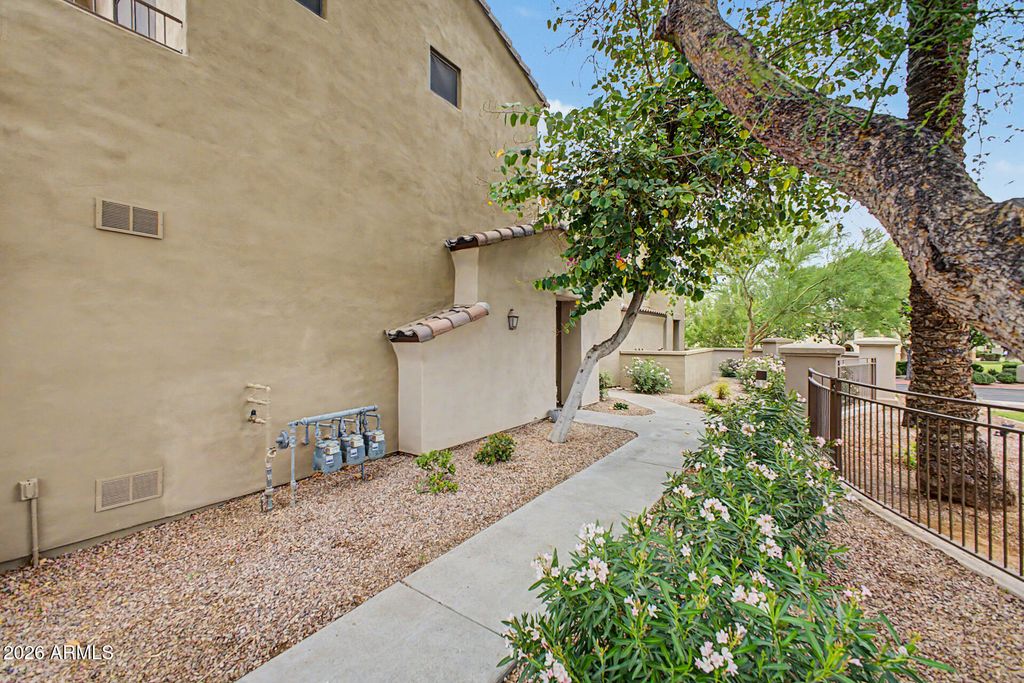 3131 E LEGACY Drive 2001, Phoenix, AZ 85042 — photo 3