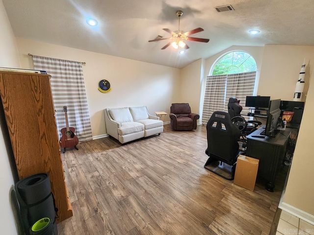 2560 Jayme Circle, Conway, AR 72032