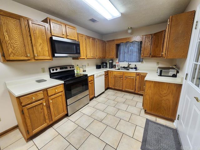 2560 Jayme Circle, Conway, AR 72032