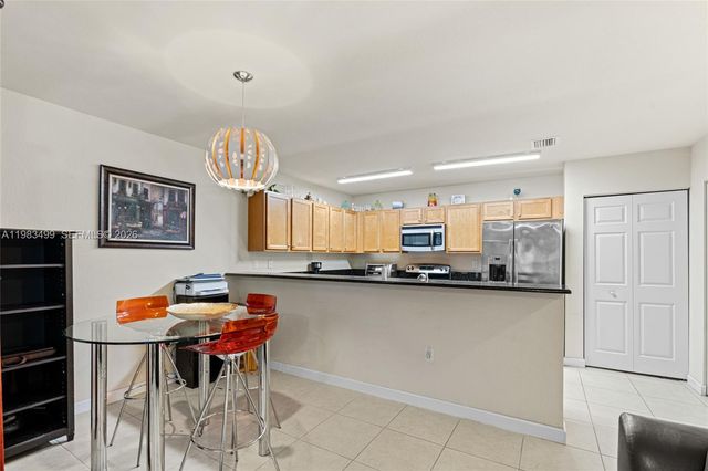 22401 SW 88th Pl 12-27, Cutler Bay, FL 33190