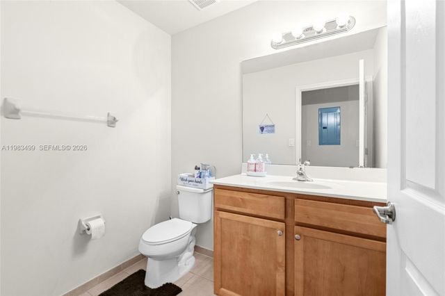 22401 SW 88th Pl 12-27, Cutler Bay, FL 33190