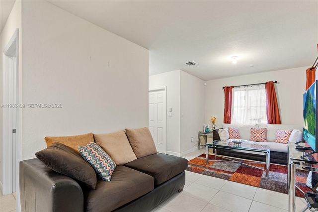 22401 SW 88th Pl 12-27, Cutler Bay, FL 33190