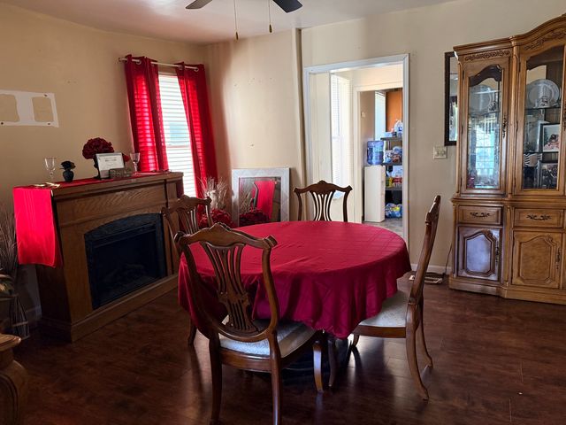 311 S Ottawa Street E, Joliet, IL 60436