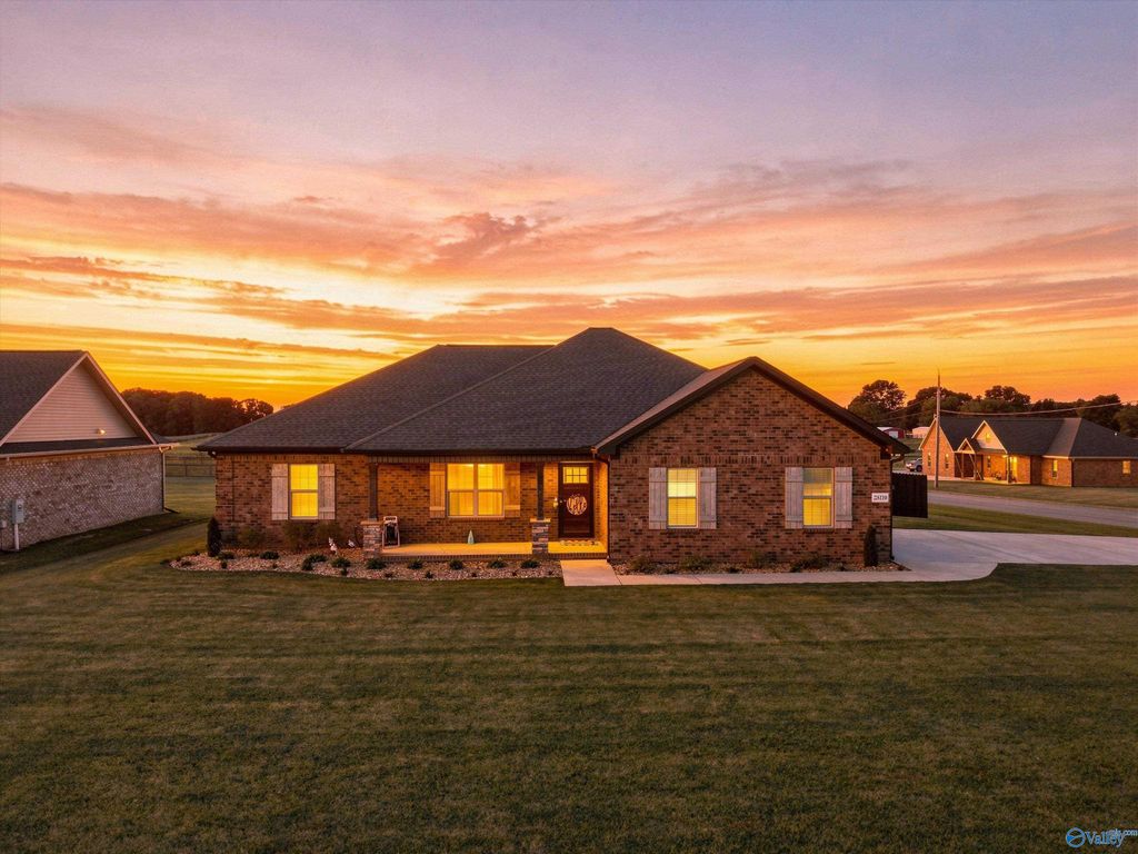 28110 Randy Wade Drive, Ardmore, AL 35739