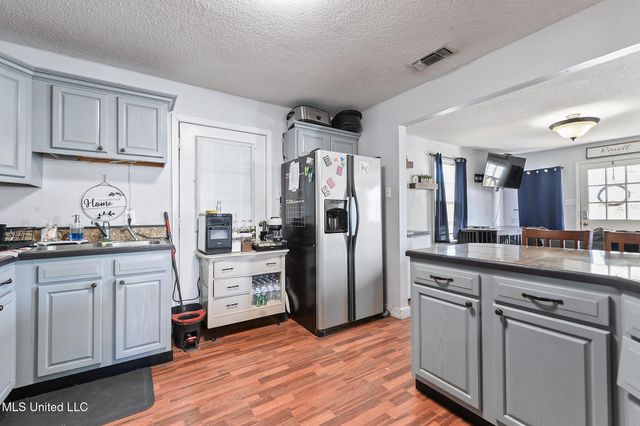 2419 Taft Avenue, Pascagoula, MS 39567