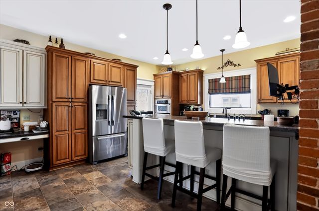 231 E 6th Street, Rushville, IN 46173