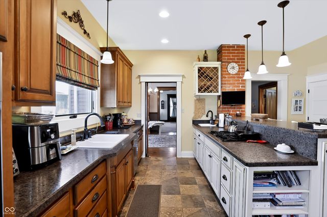 231 E 6th Street, Rushville, IN 46173