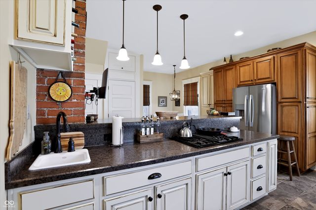 231 E 6th Street, Rushville, IN 46173
