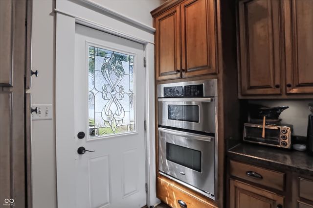 231 E 6th Street, Rushville, IN 46173