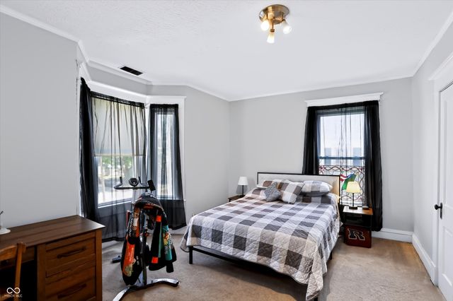 231 E 6th Street, Rushville, IN 46173