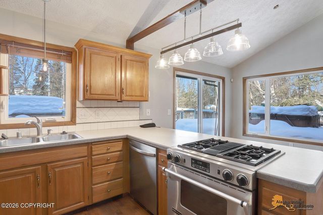 12240 Wagner Street, Anchorage, AK 99516