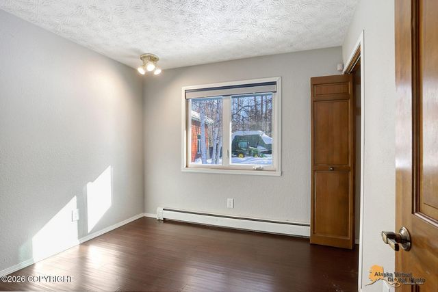 12240 Wagner Street, Anchorage, AK 99516