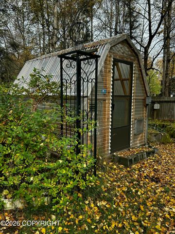 12240 Wagner Street, Anchorage, AK 99516