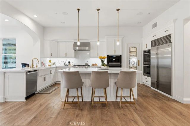26962 Alsace, Calabasas, CA 91302