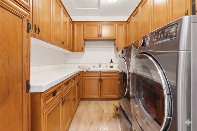 26962 Alsace, Calabasas, CA 91302