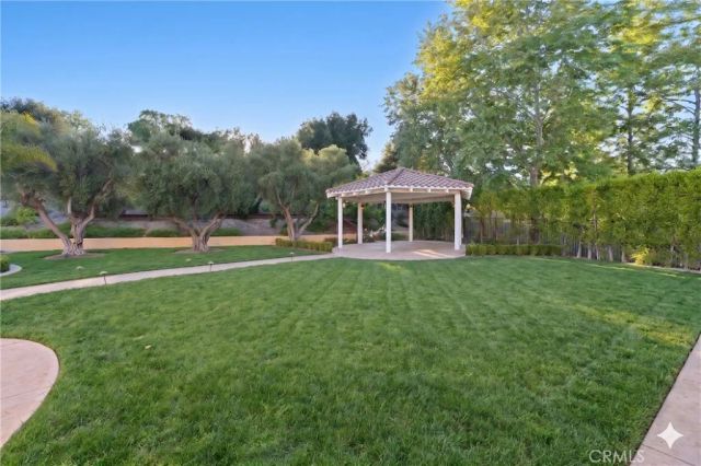 26962 Alsace, Calabasas, CA 91302