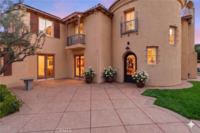 26962 Alsace, Calabasas, CA 91302