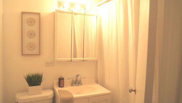 38 Surrey Road, Montgomery, IL 60538