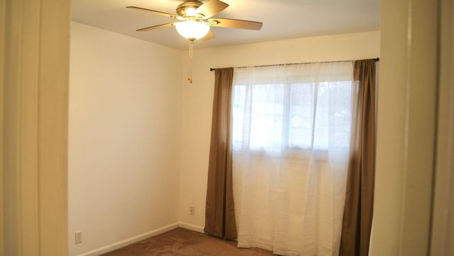 38 Surrey Road, Montgomery, IL 60538