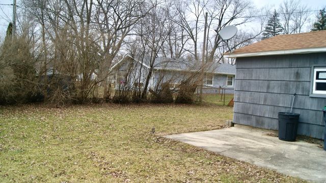 38 Surrey Road, Montgomery, IL 60538