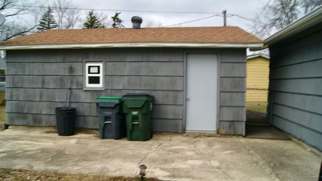 38 Surrey Road, Montgomery, IL 60538