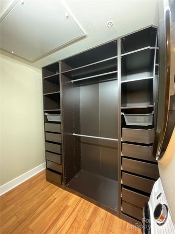 505 E 6th Street 302, Charlotte, NC 28202