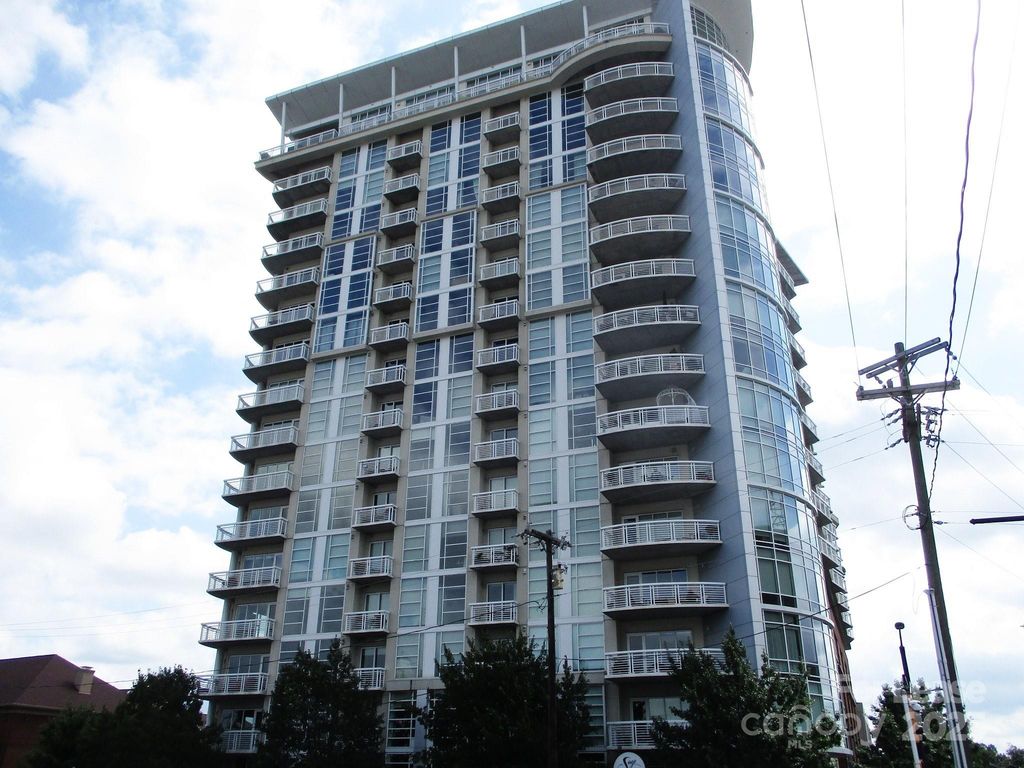 505 E 6th Street 302, Charlotte, NC 28202