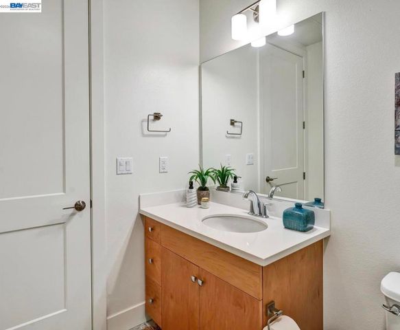 1749 Kilowatt Way 302, Fremont, CA 94539