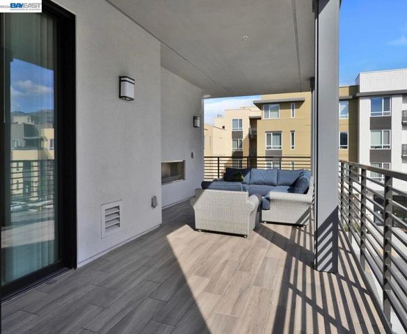 1749 Kilowatt Way 302, Fremont, CA 94539