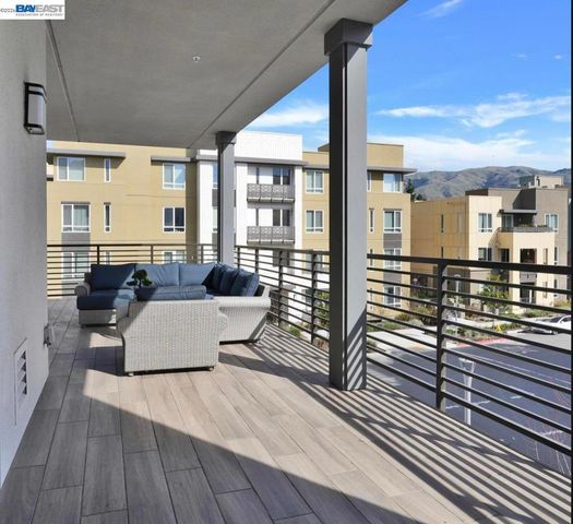 1749 Kilowatt Way 302, Fremont, CA 94539