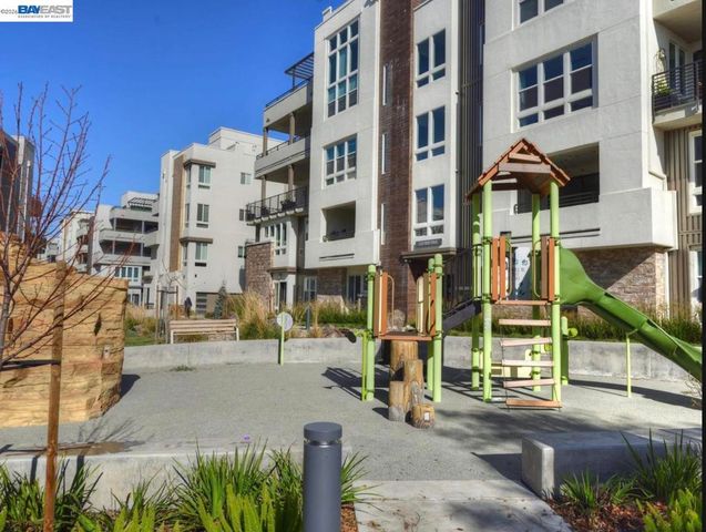 1749 Kilowatt Way 302, Fremont, CA 94539