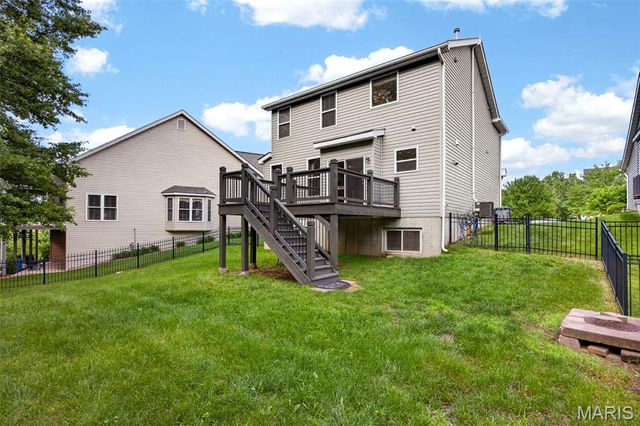 262 Sunset Villa Lane, O'fallon, MO 63366