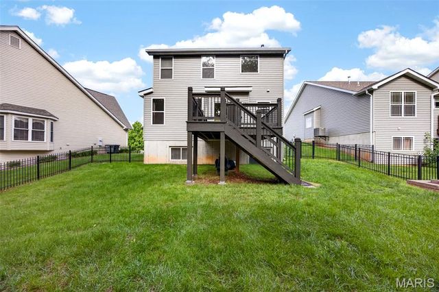 262 Sunset Villa Lane, O'fallon, MO 63366