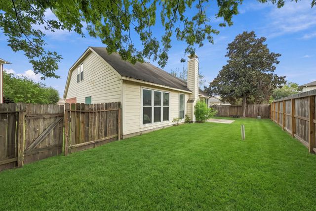12735 Canterbury Drive, Houston, TX 77014