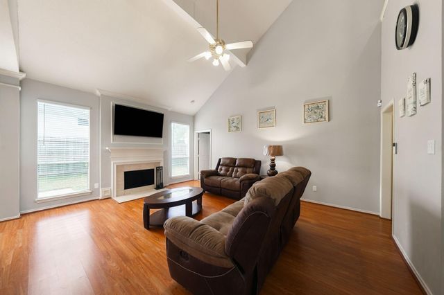 12735 Canterbury Drive, Houston, TX 77014
