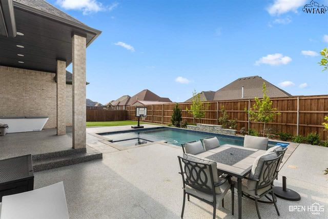 4806 SILVER CREST DRIVE, Wichita Falls, TX 76310