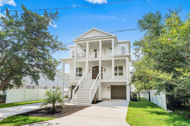 2503 Holly Dr., North Myrtle Beach, SC 29582