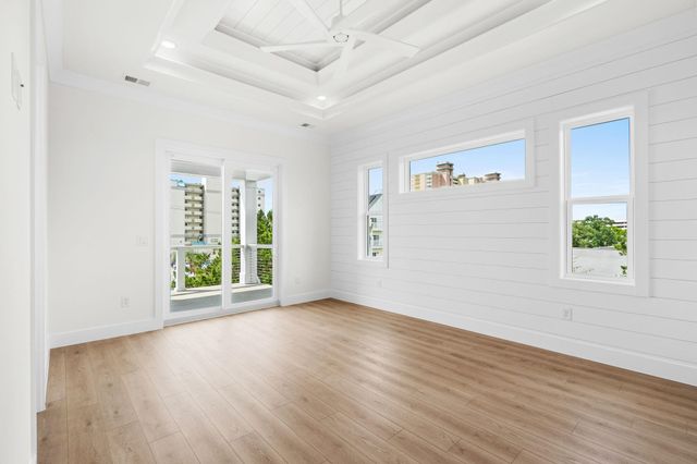 2503 Holly Dr., North Myrtle Beach, SC 29582