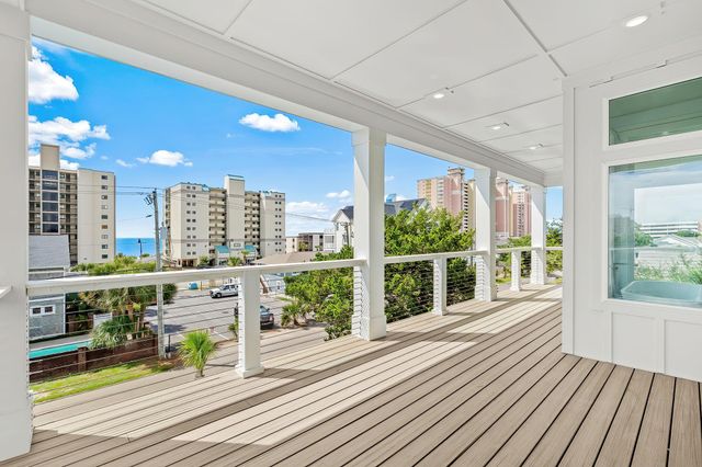 2503 Holly Dr., North Myrtle Beach, SC 29582