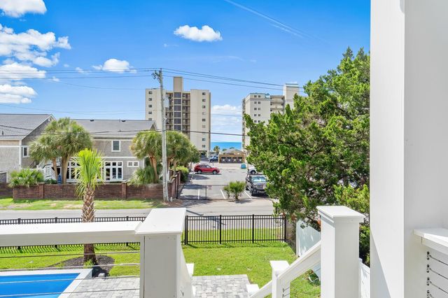 2503 Holly Dr., North Myrtle Beach, SC 29582