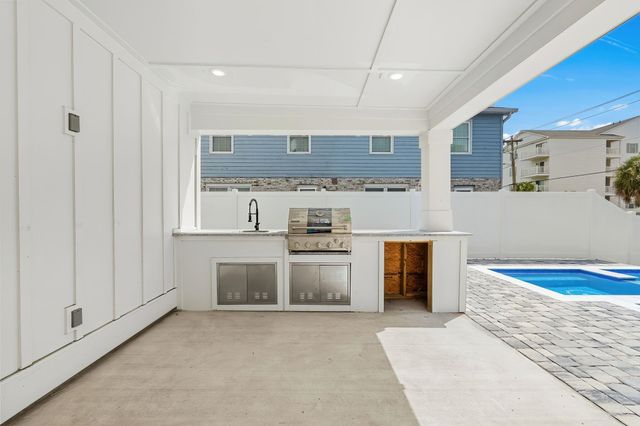2503 Holly Dr., North Myrtle Beach, SC 29582